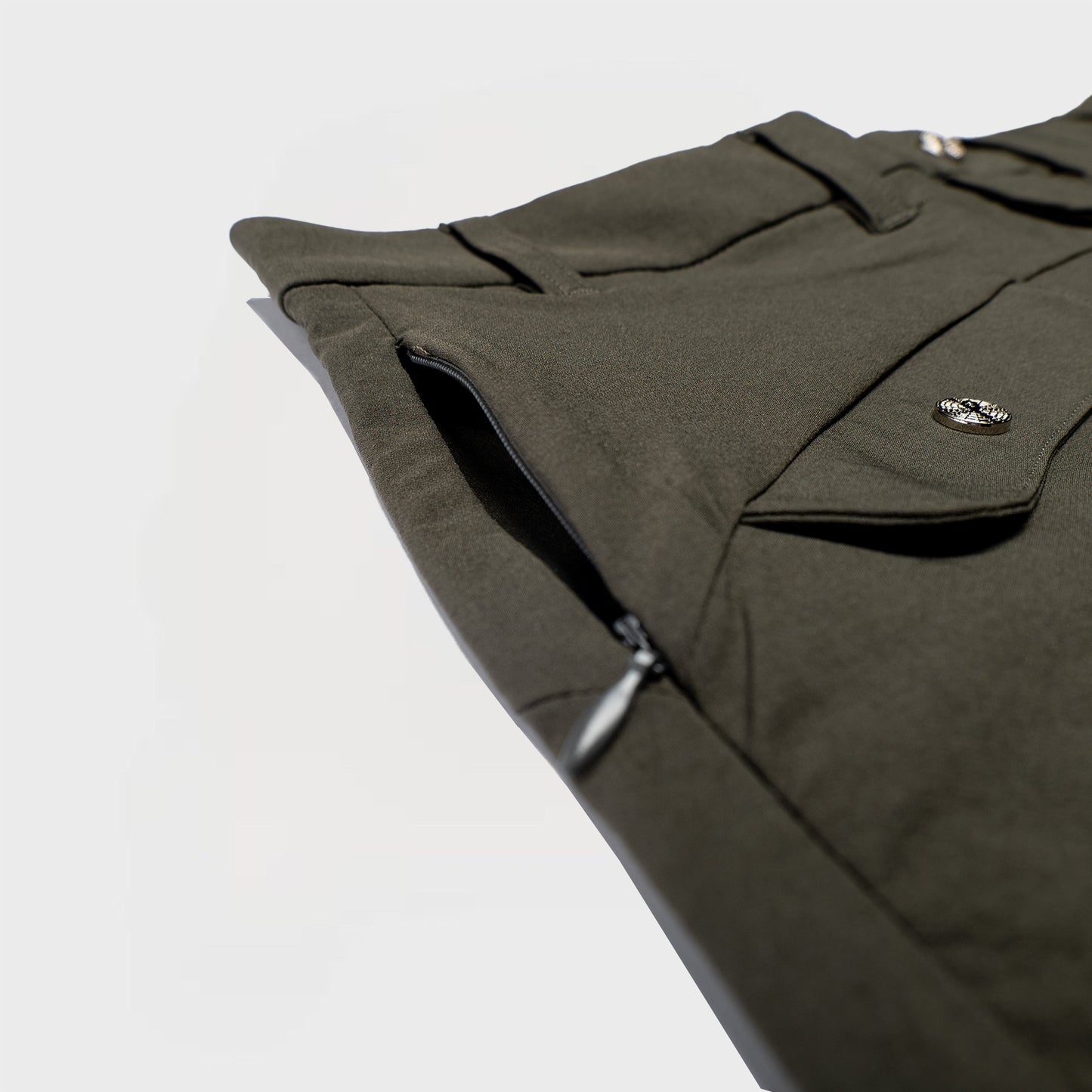 ROAD SHORTS | OLIVE