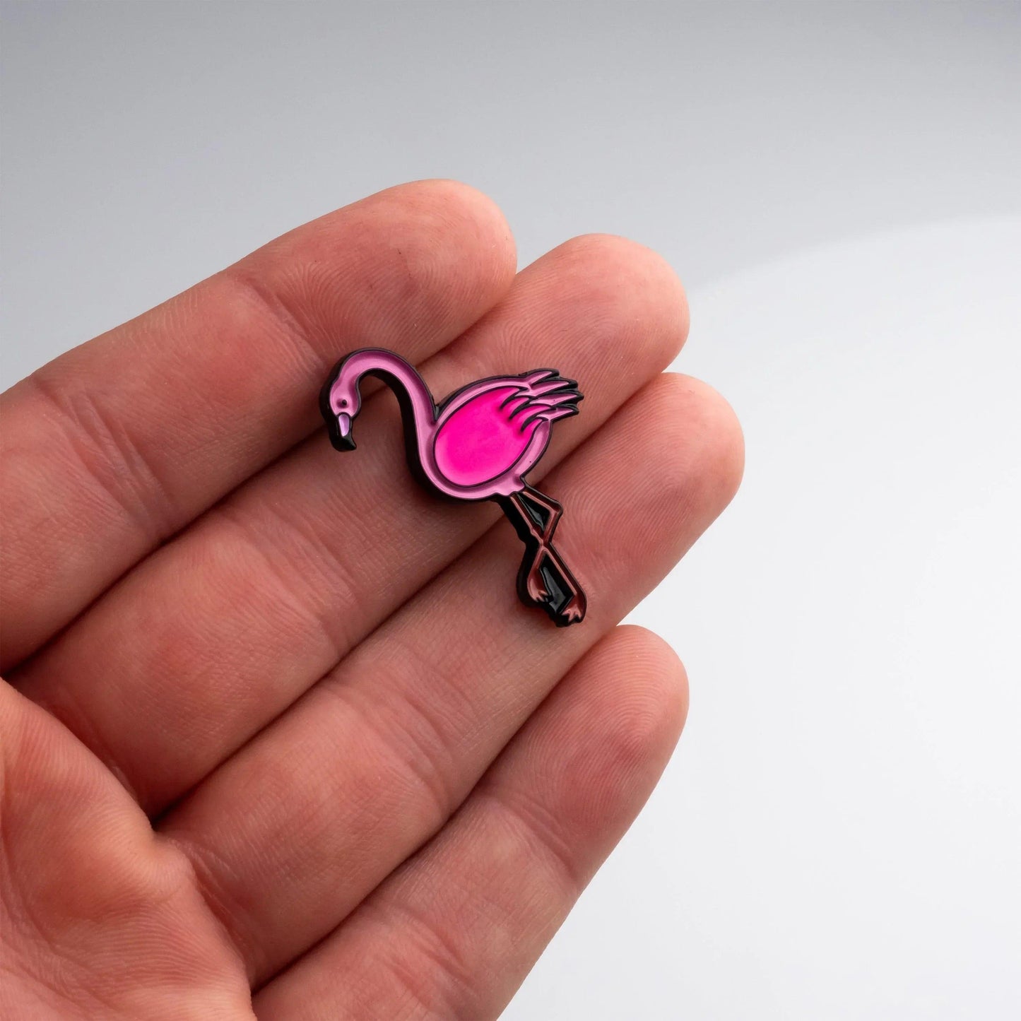 BallMarker_Flamingo_Onhand - GOLF LEAGUE