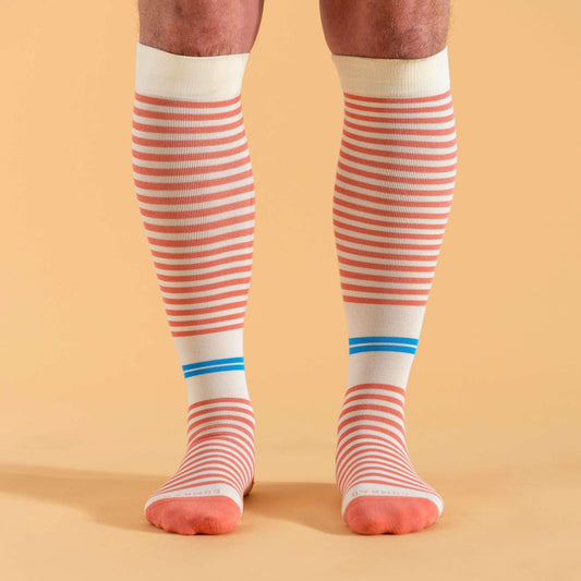 CTK-SK-3936-knee-high-cotton-tencel-stripe_cream-terra-cotta_lifestyle1_11d811e1-72d0-41e2-8447-8bf62ae4f527 - GOLF LEAGUE