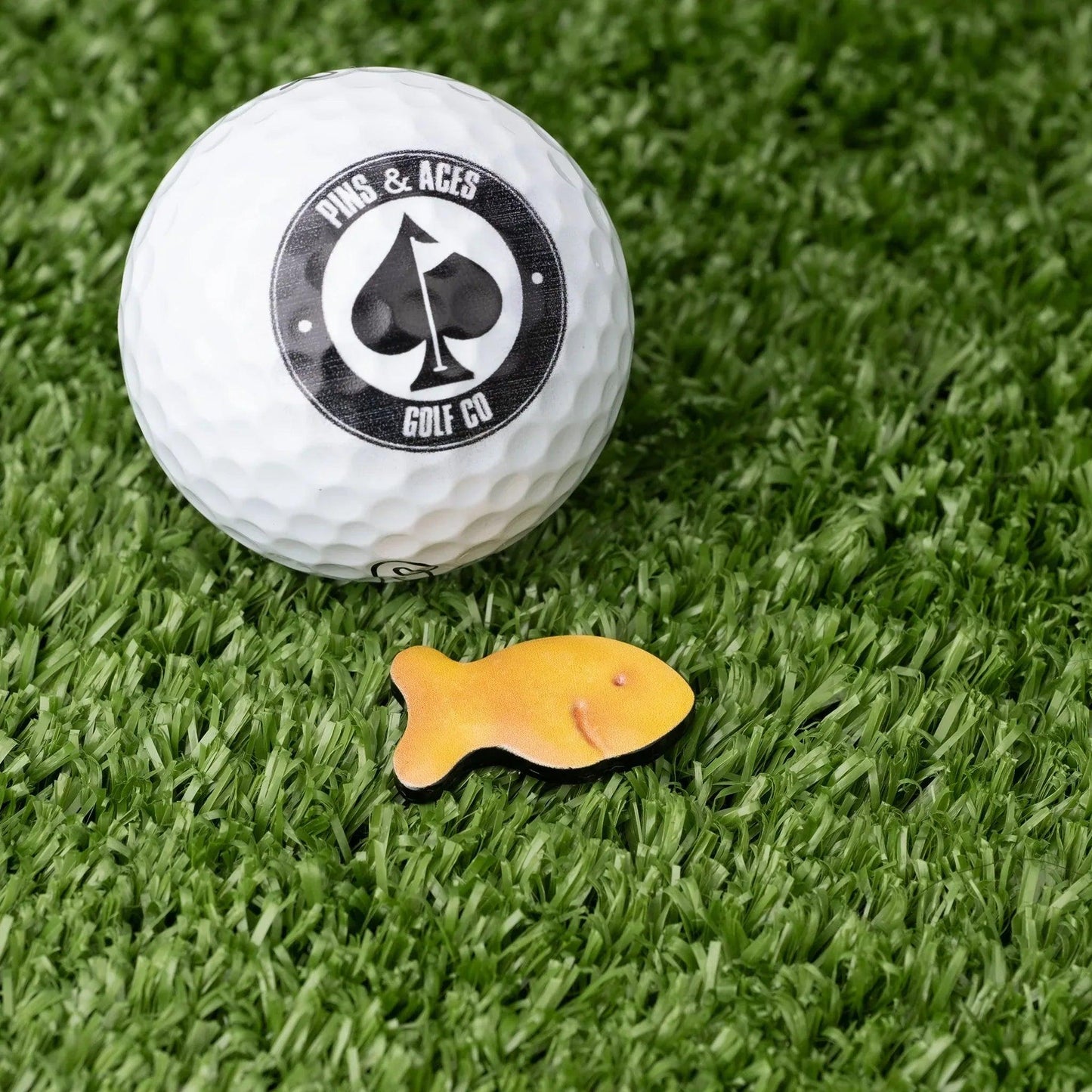 FishGold_BallMarker_NextToBall_RolloverImage - GOLF LEAGUE