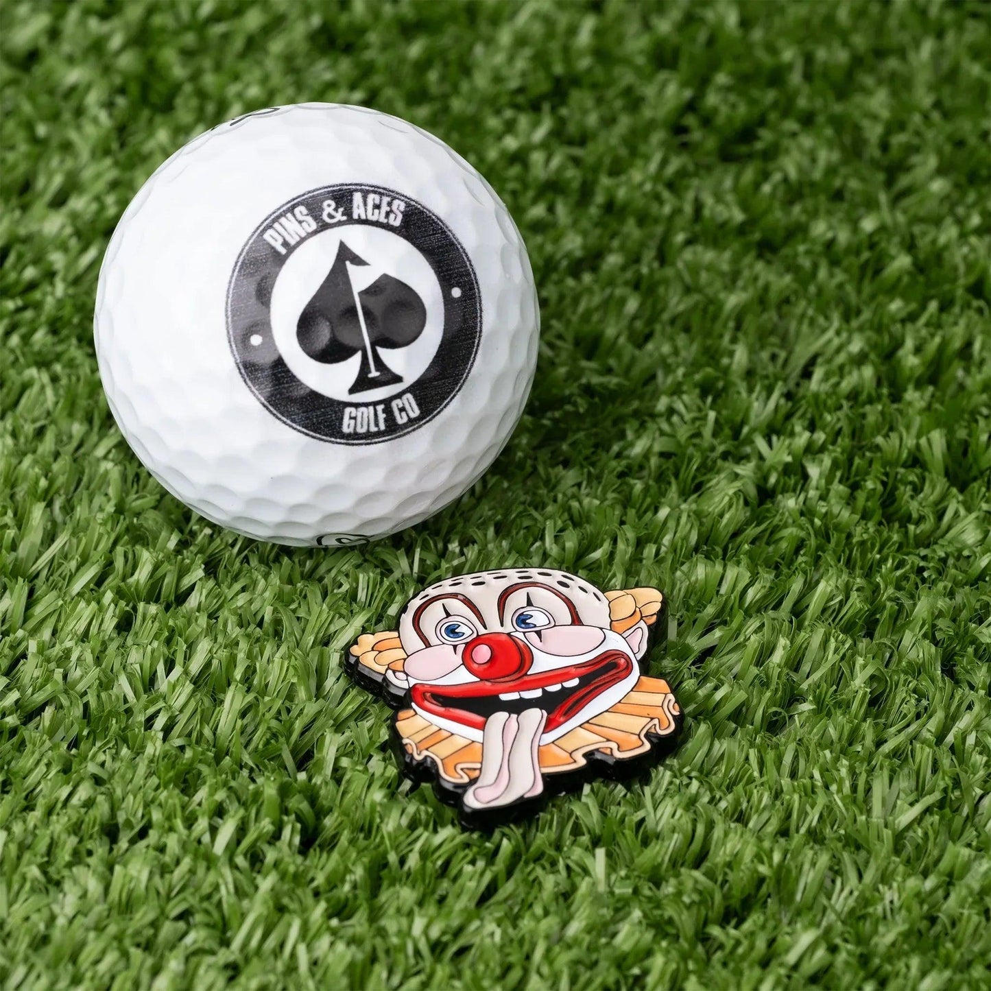 GilmoreClown_BallMarker_NextToBall_RolloverImage - GOLF LEAGUE