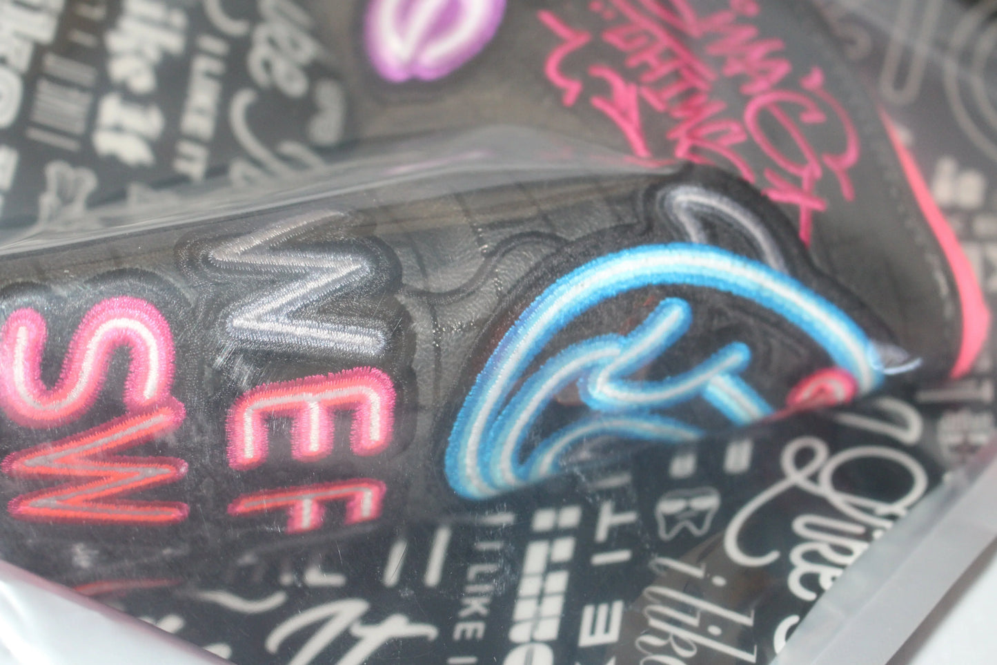 Swag Golf Swag Thing Flipper Dolphin Neon Blade Putter Headcover - GOLF LEAGUE