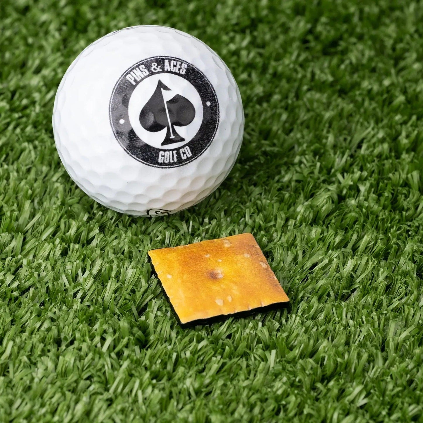 ItCheese_BallMarker_NextToBall_RolloverImage - GOLF LEAGUE
