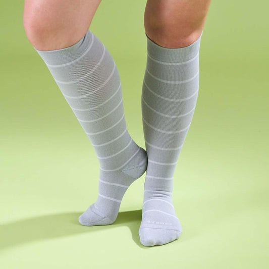 KHC-ST-1890-L2-knee-high-nylon-stripes_heather-white_lifestyle_2363b3b7-d0ac-42d1-b3ec-c18478f264fb - GOLF LEAGUE