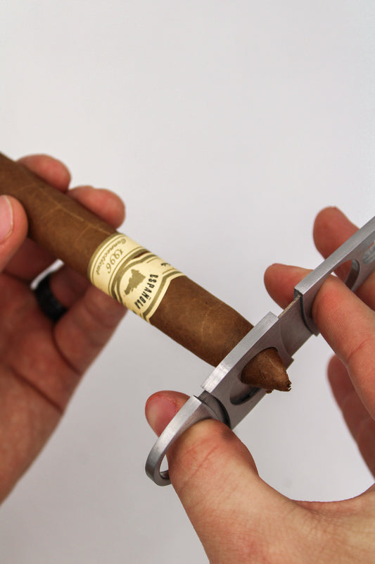 Cigar Cutter + Divot Repair Tool