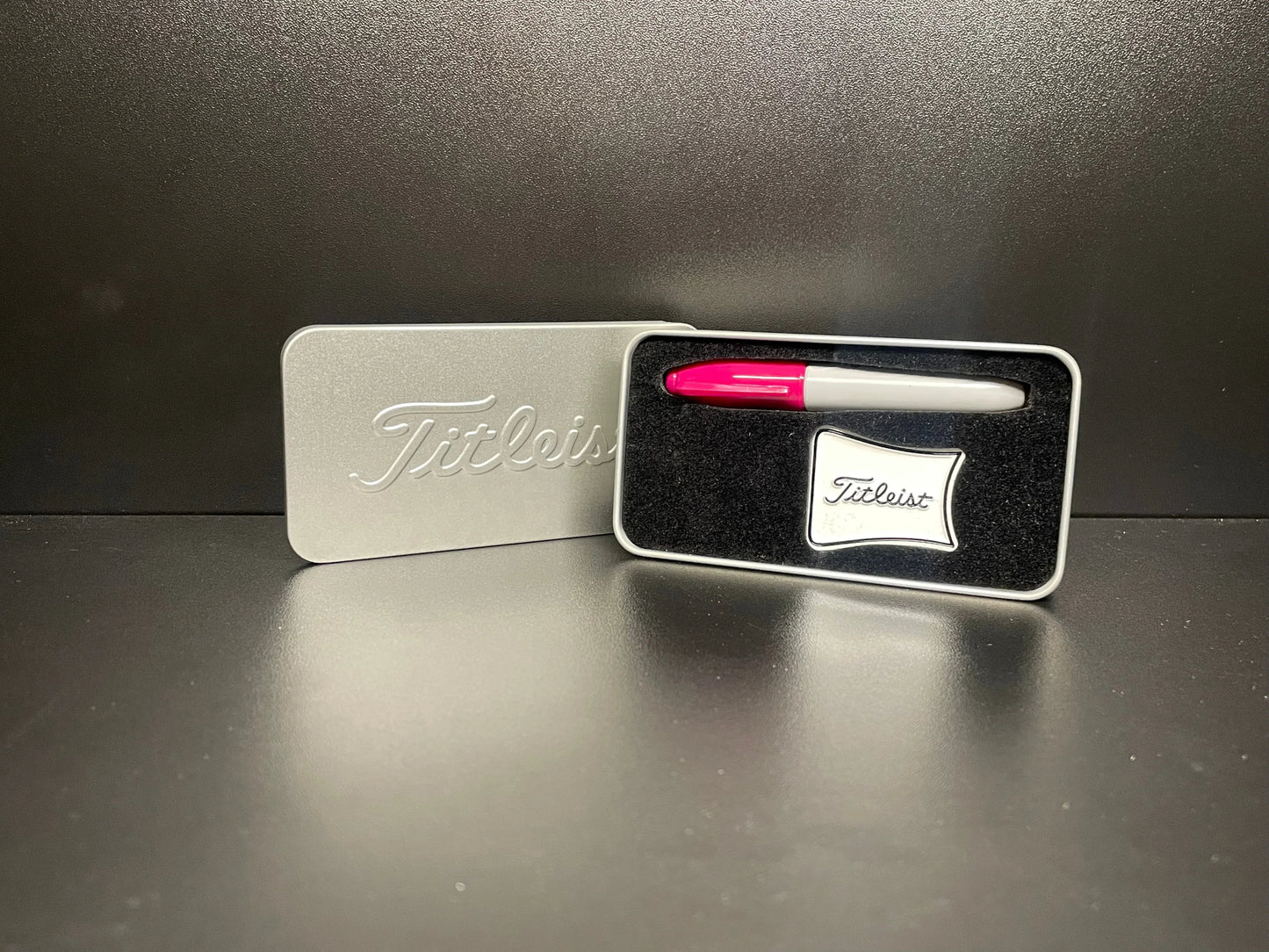 Titleist Ball Marker and Sharpie Set - GOLF LEAGUE