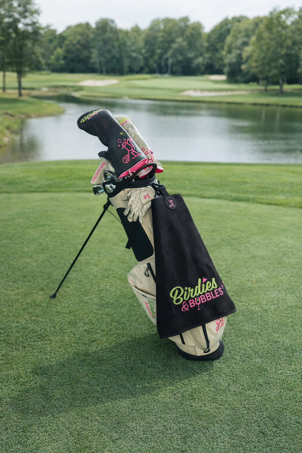 Birdies & Bubbles Women's Magnetic Golf Towel | Premium Golf Towel with Magnet Pink