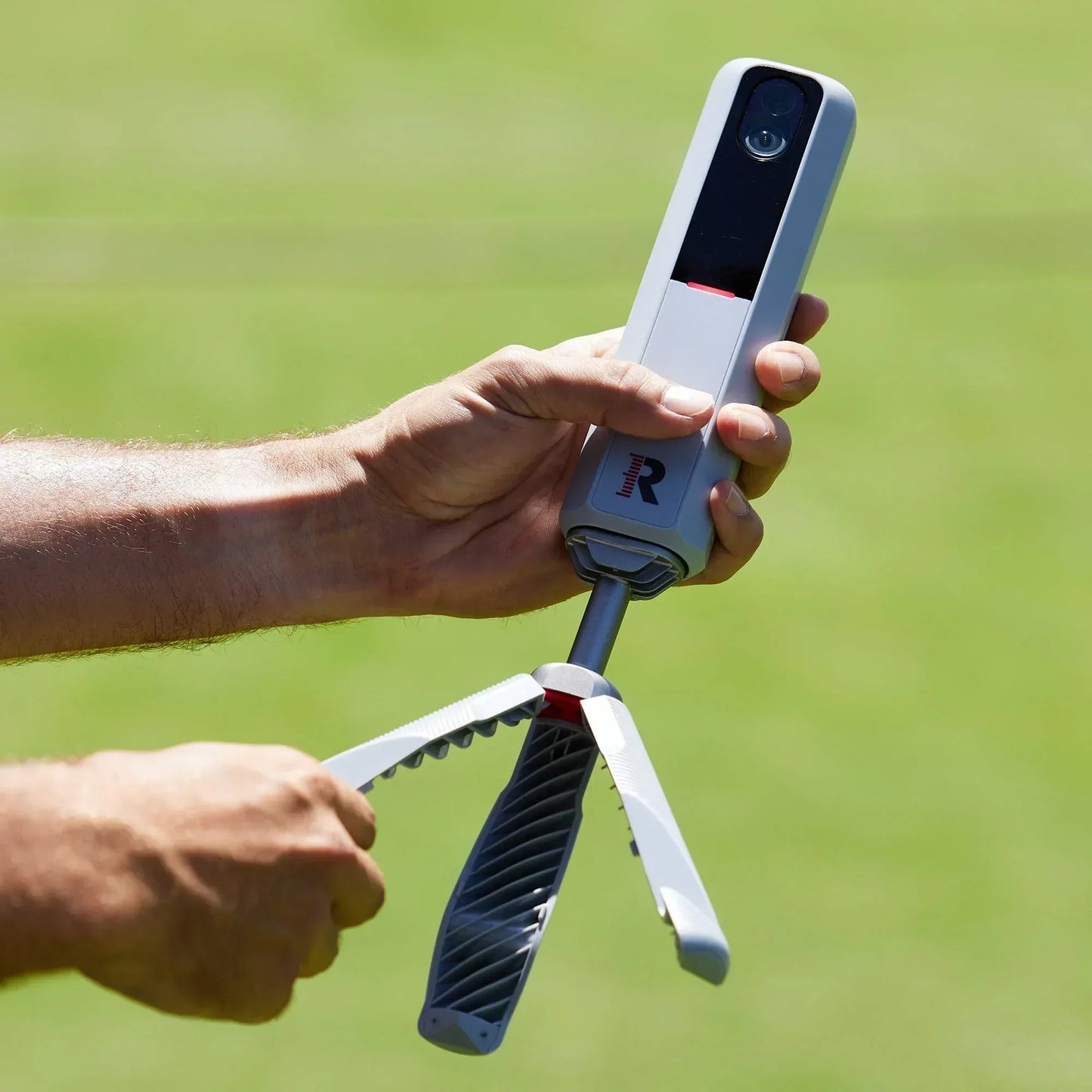 dsg-gg-pdp-unit-in-hand - GOLF LEAGUE