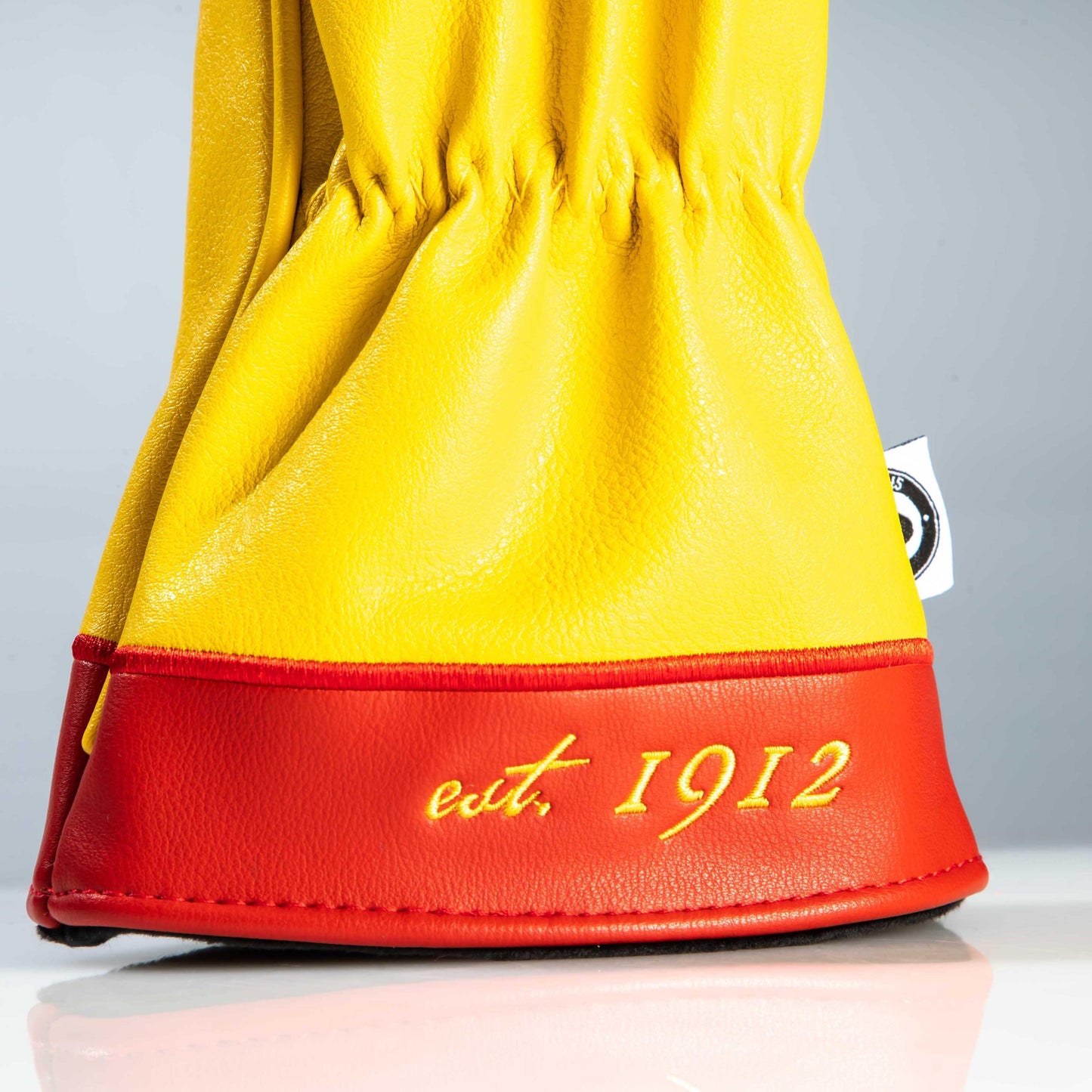 pins_and_aces_new_mexico_1_wood_accent_image_004 - GOLF LEAGUE