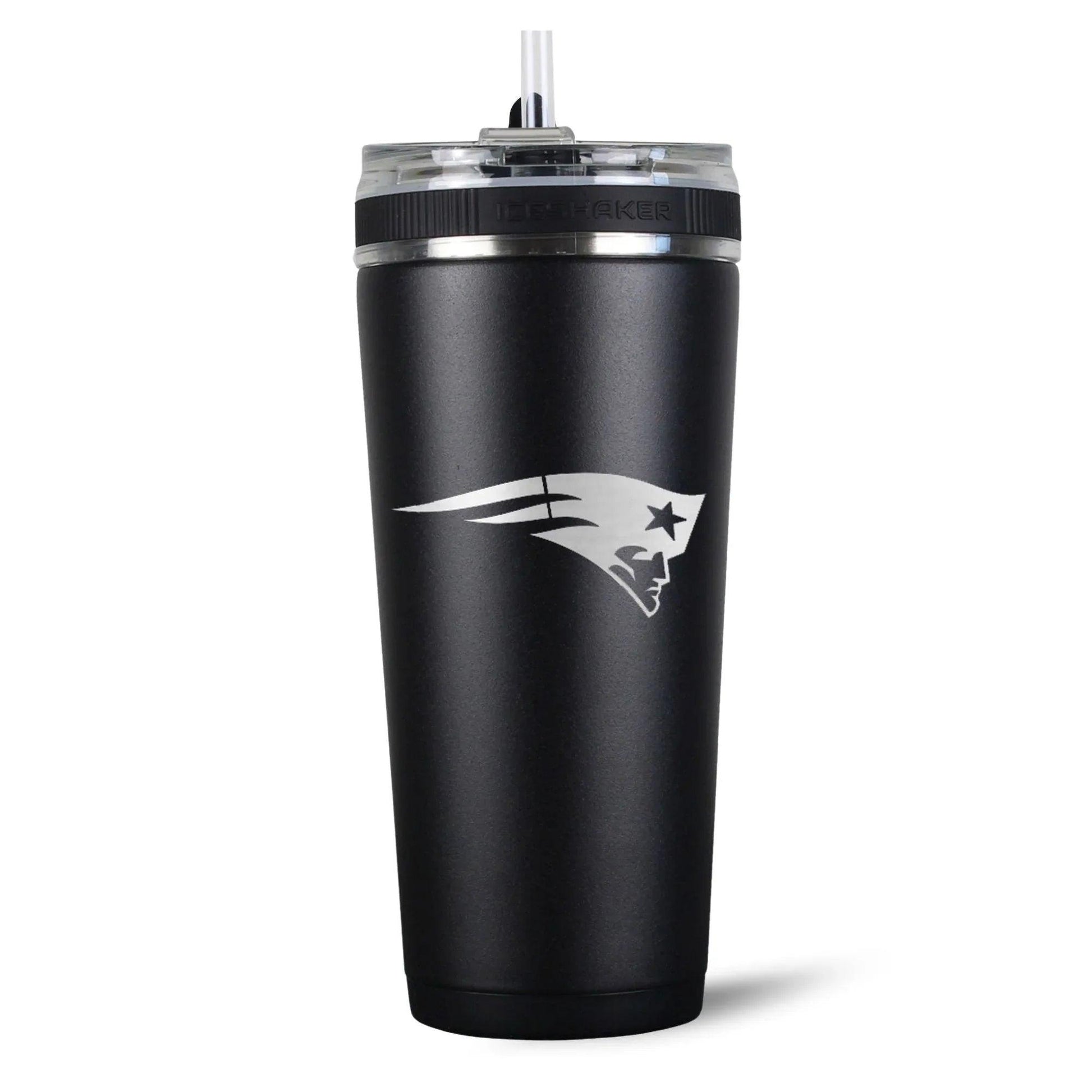 26FlexBlack-C_NFL_26ozFlexBottle_NewEnglandPatriots_Black_Back_Shadow - GOLF LEAGUE