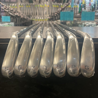Cobra Aerojet Iron Set - Right Hand (Regular Flex Steel Shaft) - 5-PW/GW