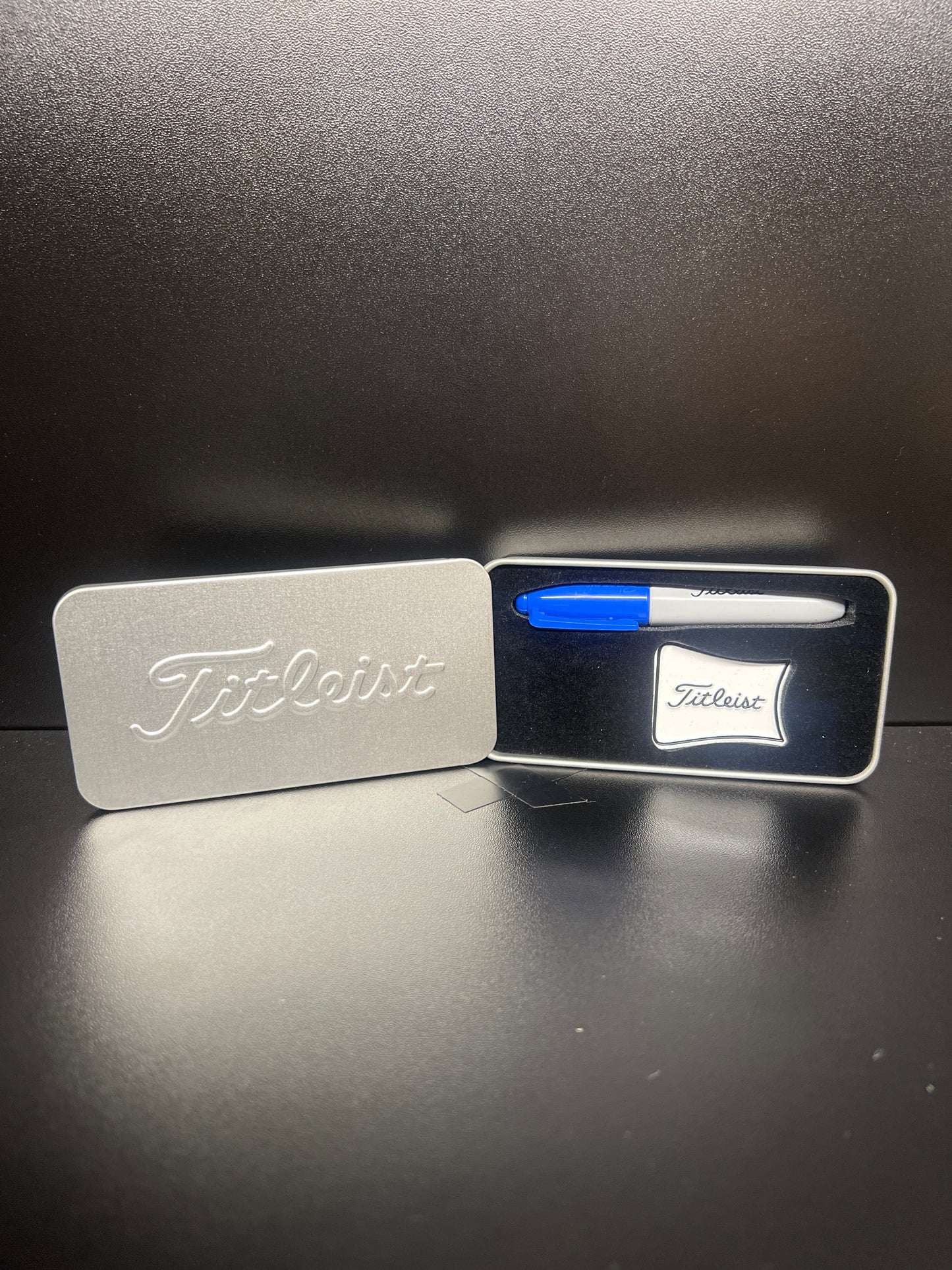 Titleist Ball Marker and Sharpie Set