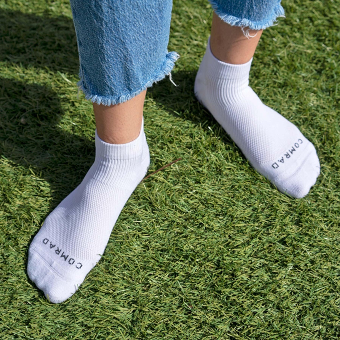 ANK-SL-1900-white-lifestyle - GOLF LEAGUE