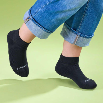 ANK-SL-9000-Solid-Nylon_black_lifestyle1_35050fbd-c88c-474e-a52c-98293f58b9e1 - GOLF LEAGUE