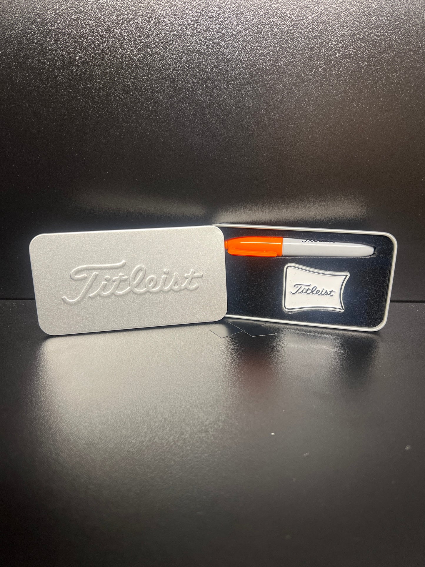 Titleist Ball Marker and Sharpie Set