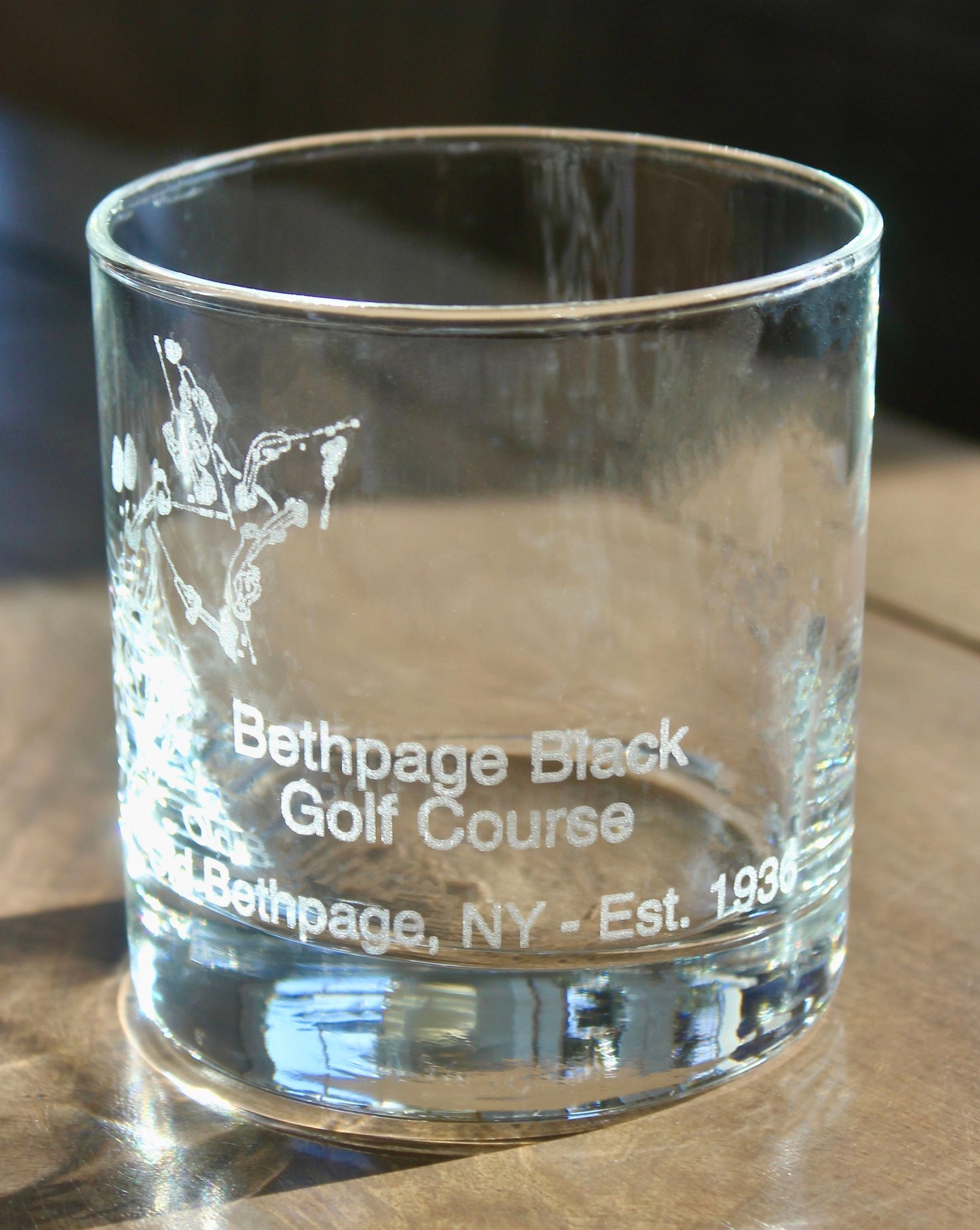 Bethpage Black Golf Course - Laser Engraved Course Map Glasses