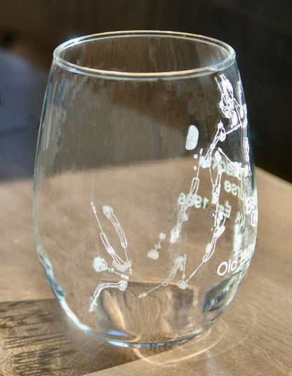 Bethpage Black Golf Course - Laser Engraved Course Map Glasses