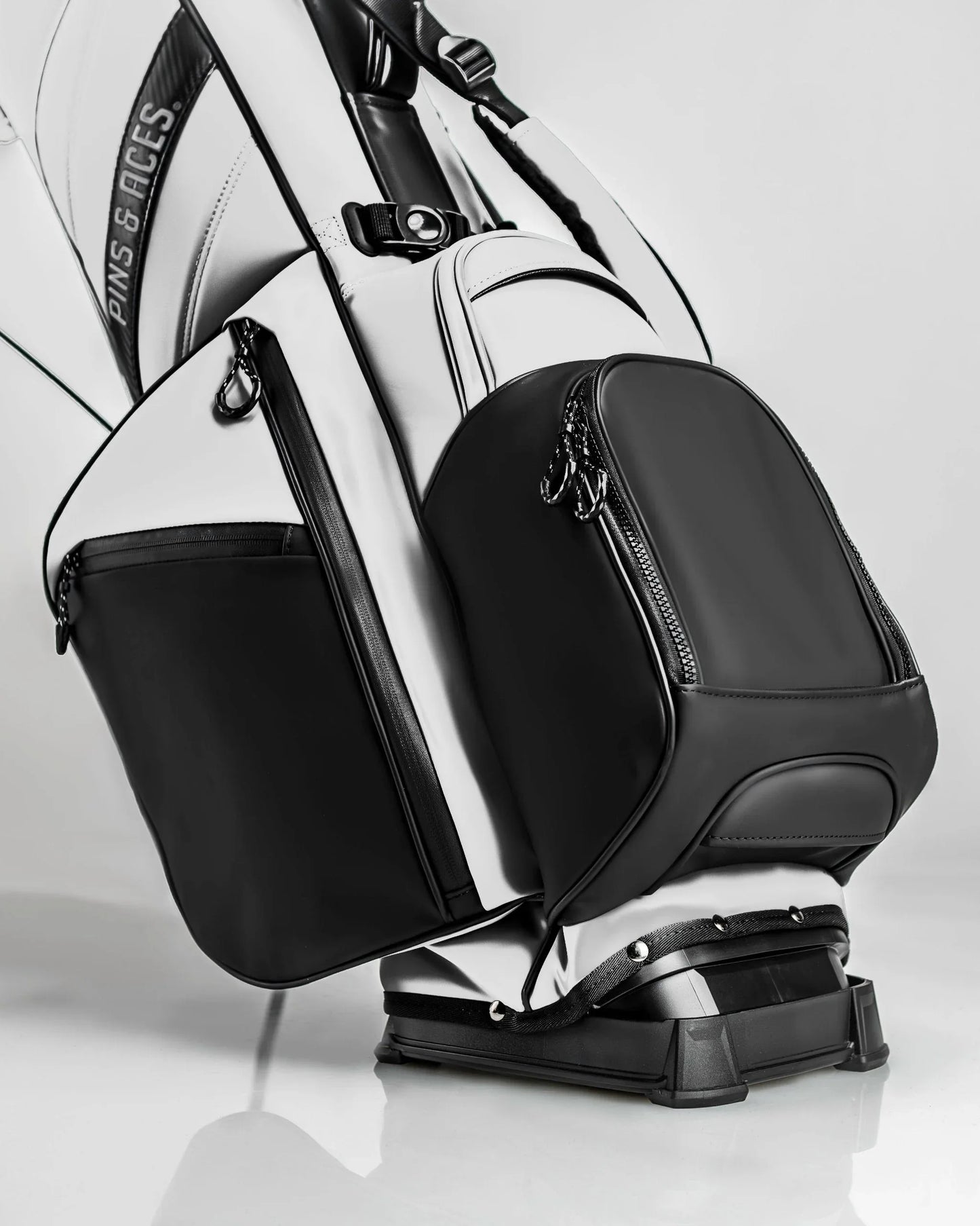 Player Preferred™ Golf Bag - Domino - GOLF LEAGUE