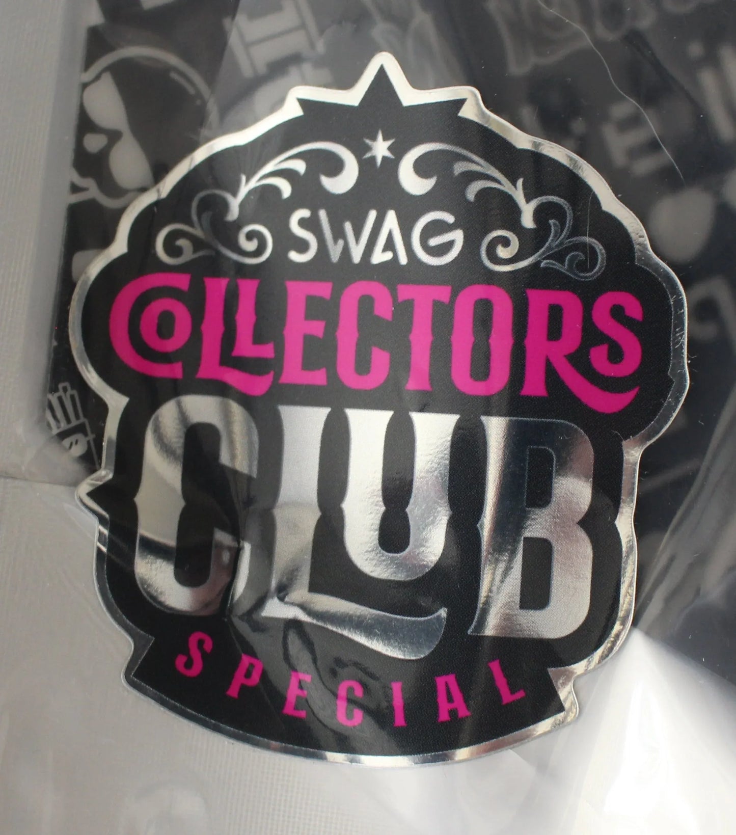 Swag Golf Cash 4 Swag Neon Blade Putter Headcover - GOLF LEAGUE