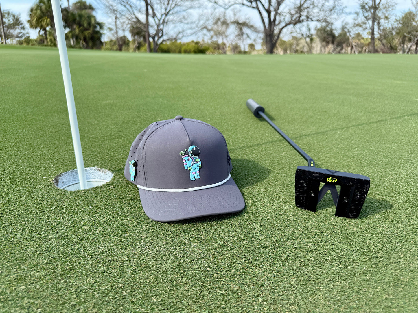 Astronaut Walker Golf Hat | Snapback Cap | Built-in Magnetic Ball Marker Holder + Marker Included | Adjustable Gray