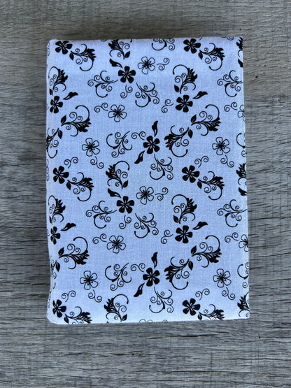 Black & White Floral Ball Mark Buddy