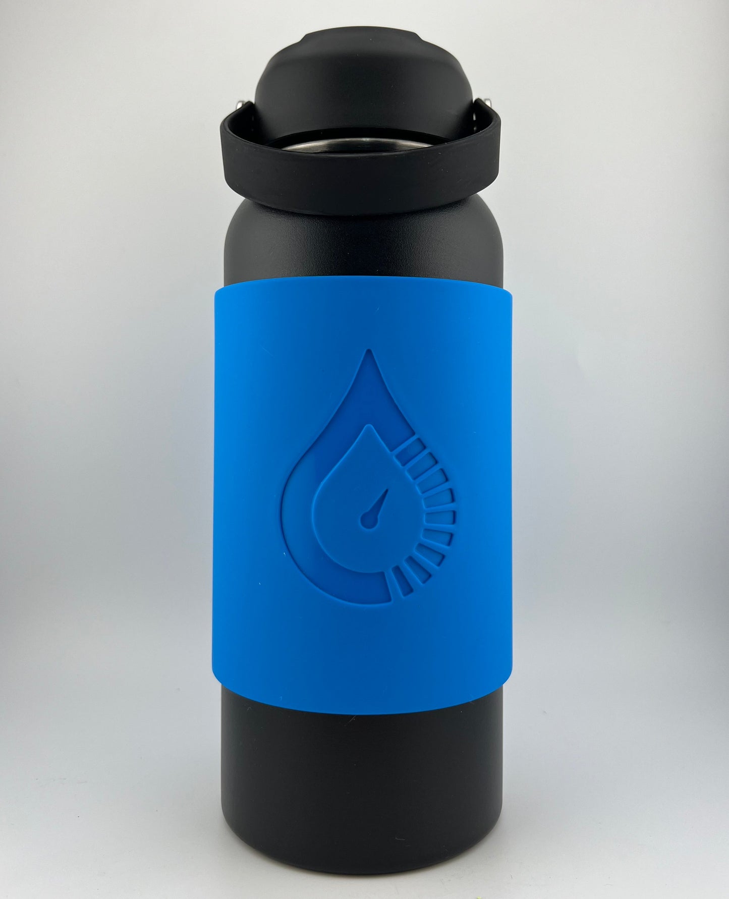 32oz Black Bottle + Magnetic Sleeve (COMBINATION)