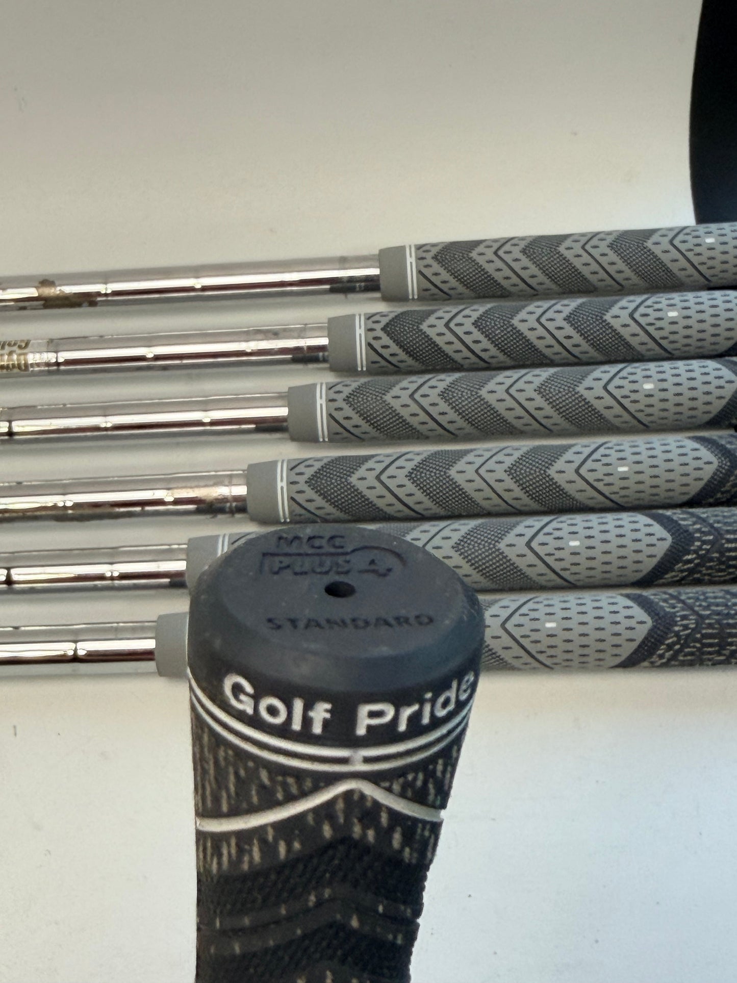 TaylorMade P790 Iron Set 4-PW Dynamic Gold S300 Stiff Flex (Used)