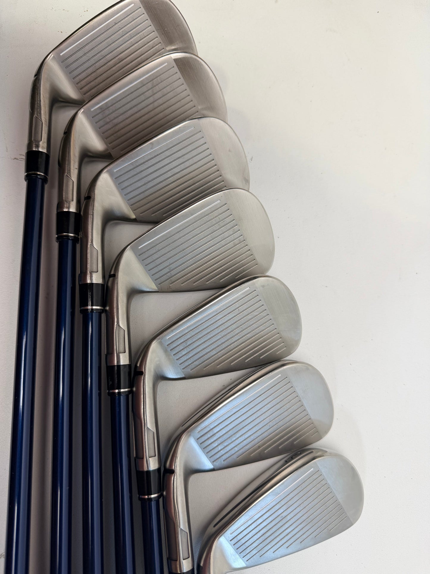 TaylorMade SIM2 Max Iron Set 5-AW Ventus Blue 6 Regular Flex (Used)