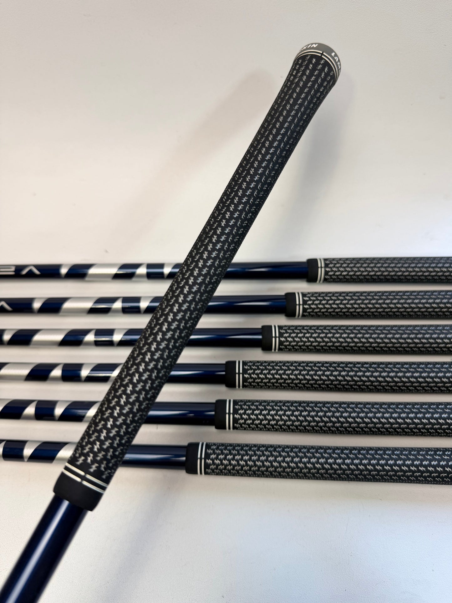 TaylorMade SIM2 Max Iron Set 5-AW Ventus Blue 6 Regular Flex (Used)
