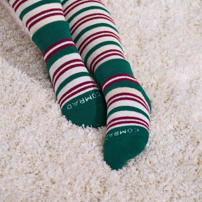 KCS-ST-4259-cozy-poly-stripes_sand-green-red_lifestyle1-1800x - GOLF LEAGUE