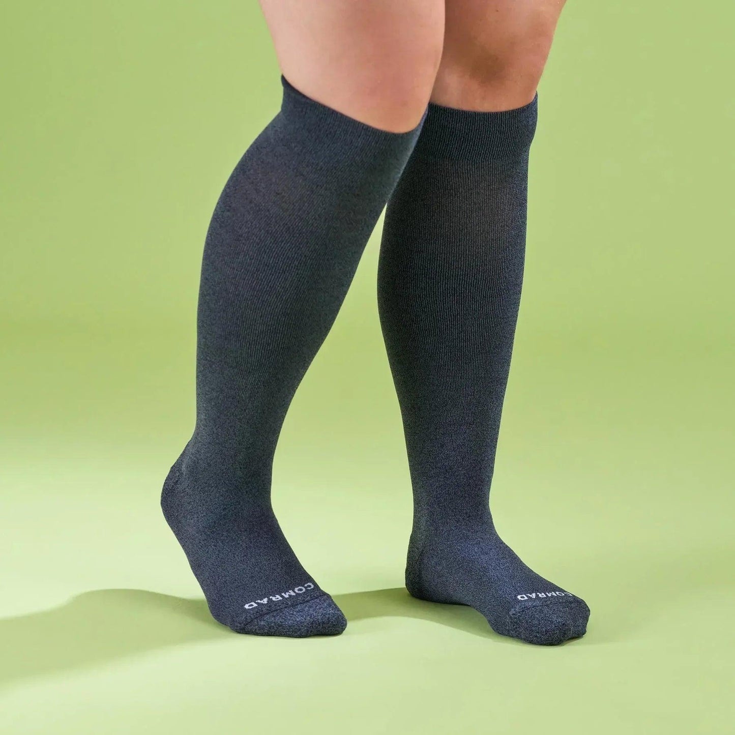 KHC-SL1801-nylon-solid_heather-charcoal_lifestyle-lil - GOLF LEAGUE
