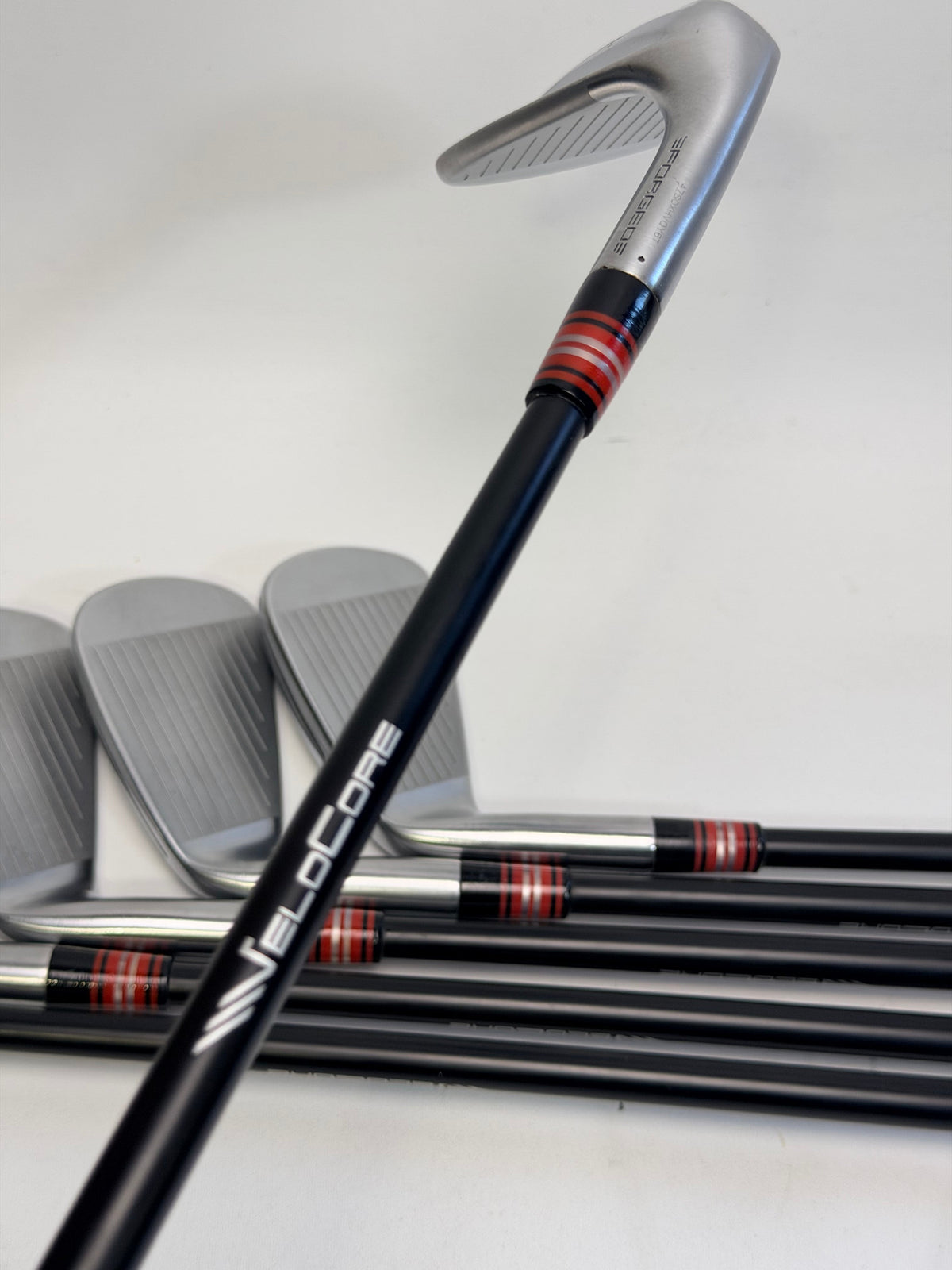 TaylorMade P770 Iron Set 5-PW RH Fujikura AXIOM 105 X VeloCore Graphite