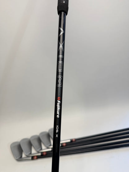 TaylorMade P770 Iron Set 5-PW RH Fujikura AXIOM 105 X VeloCore Graphite