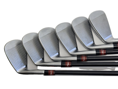 TaylorMade P770 Iron Set 5-PW RH Fujikura AXIOM 105 X VeloCore Graphite