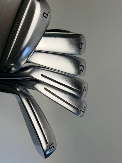 TaylorMade P770 Iron Set 5-PW RH Fujikura AXIOM 105 X VeloCore Graphite