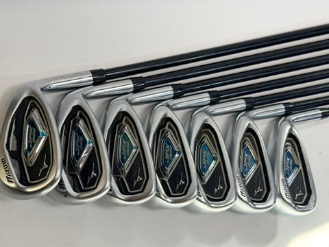 Mizuno JPX 825 Irons 5-PW GW RH Orochi Red Eye 65g Regular Graphite