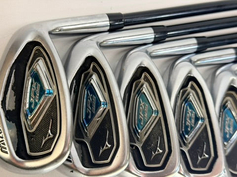 Mizuno JPX 825 Irons 5-PW GW RH Orochi Red Eye 65g Regular Graphite