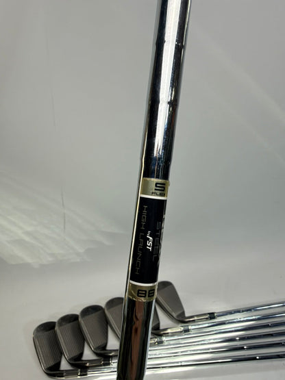 TaylorMade M2 Iron Set 4-PW RH REAX 88 Stiff Winn Midsize