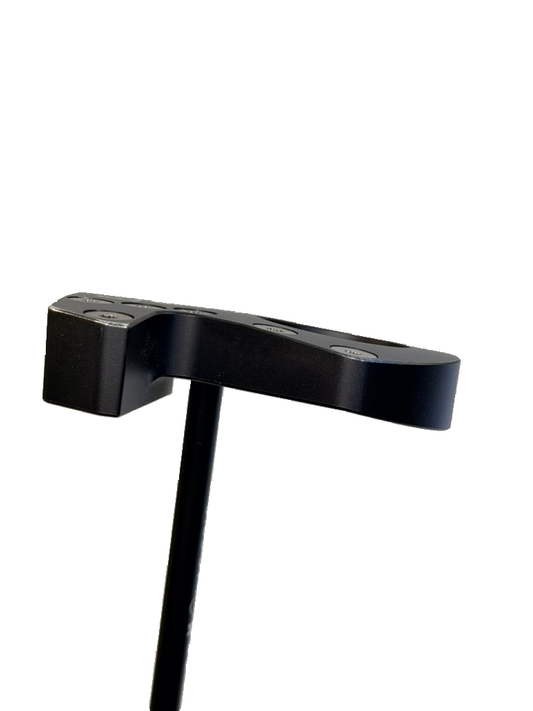 L.A.B. Golf DF3 Broomstick Putter