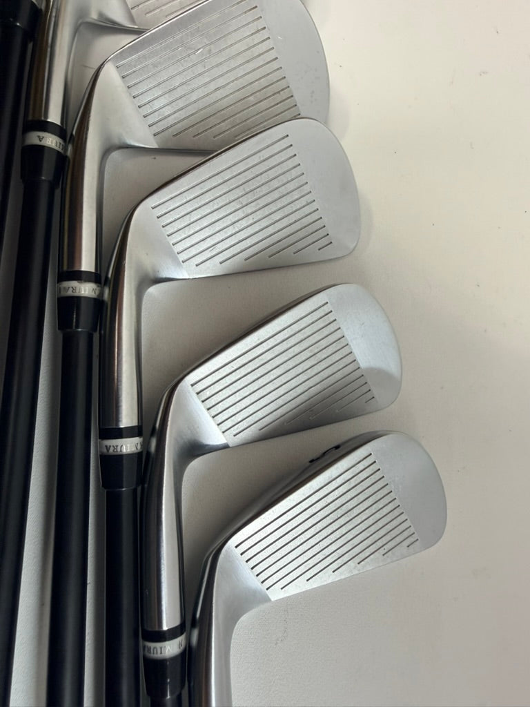 Miura KM-700 Red Stamp 5-PW Axiom 105 S VeloCore Stiff Iron Set RH