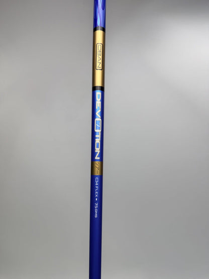 Titleist 915D2 Driver 10.5° RH OBAN Devotion 7 04 75g