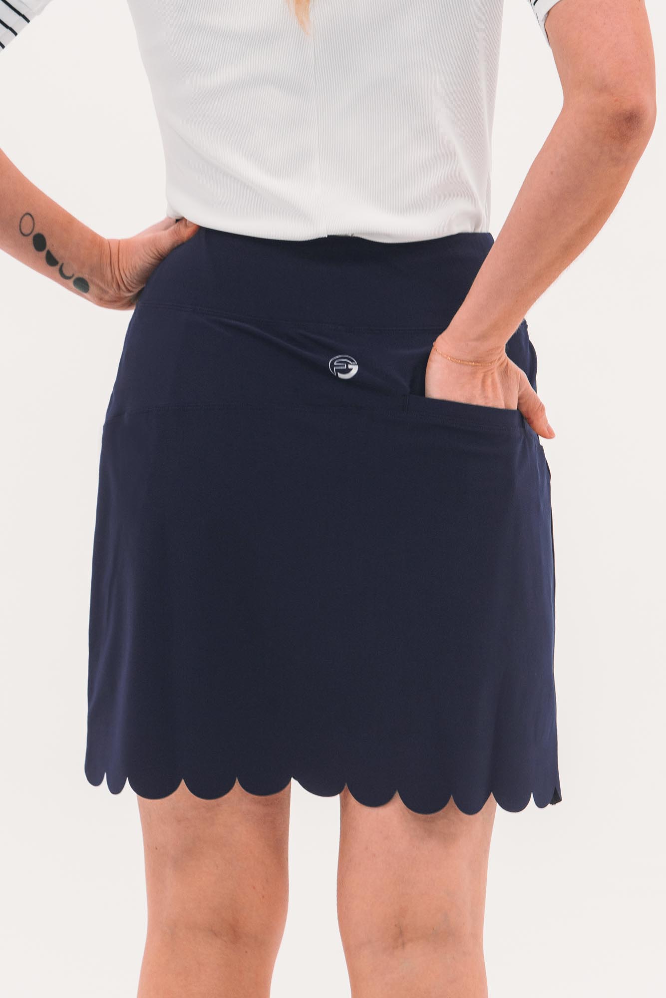 Core Scallop Hem Skirt