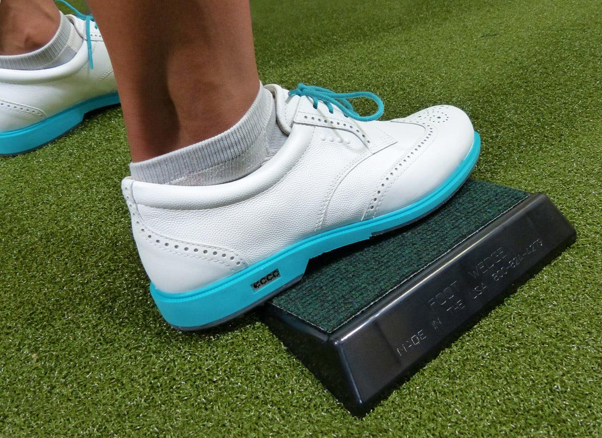 foot-wedge-right-foot-angle-01 - GOLF LEAGUE
