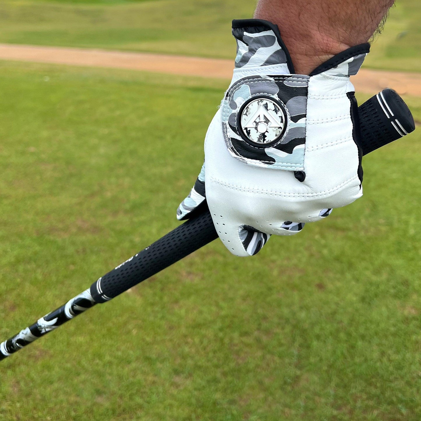 Gowanus Ghost | Men's Camo Golf Glove
