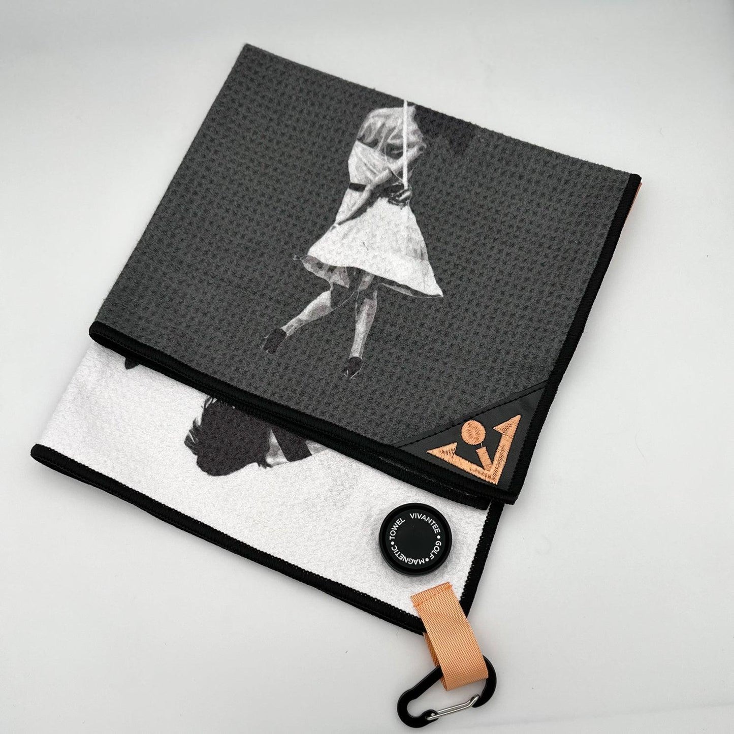 Metro Moves | Black Magnetic Golf Towel