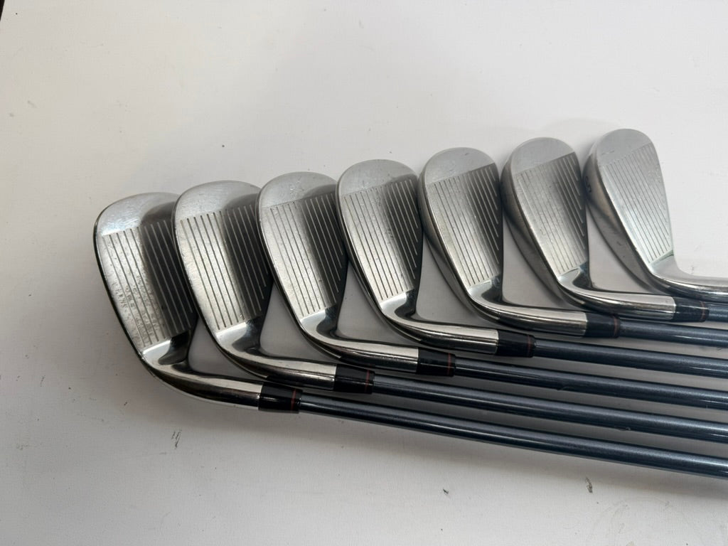 Nike VR Cavity Iron Set 5-PW AW RH Diamana VR 309i SR Graphite